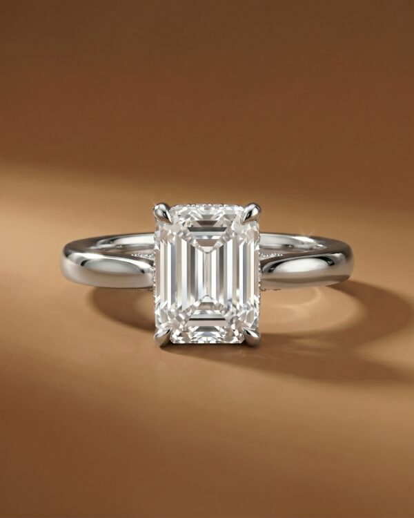 แหวนหมั้นเพชรแท้-Emerald-Cut-ตัวเรือนทองคำขาว-Hidden-Halo
