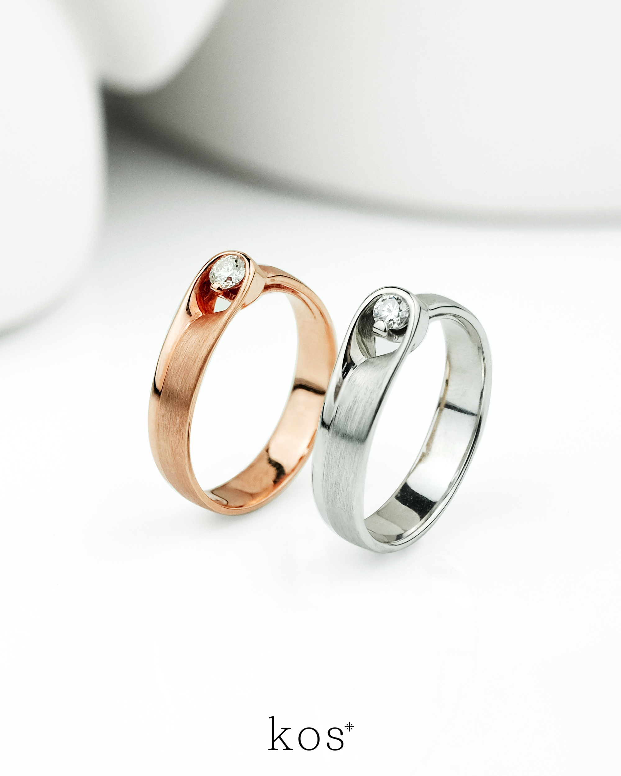 แหวนแต่งงานผู้ชาย ดีไซน์เรียบหรู Tie The Knot Men's Ring มี 2 สี คือ White Gold และ Gold