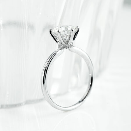 แหวนเพชรแแต่งงาน เพชรกลม 1.5 กะรัต The Veiled Halo Round Solitaire