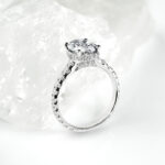 แหวนแต่งงาน เพชรไข่ Oval Bridge Solitaire Ring