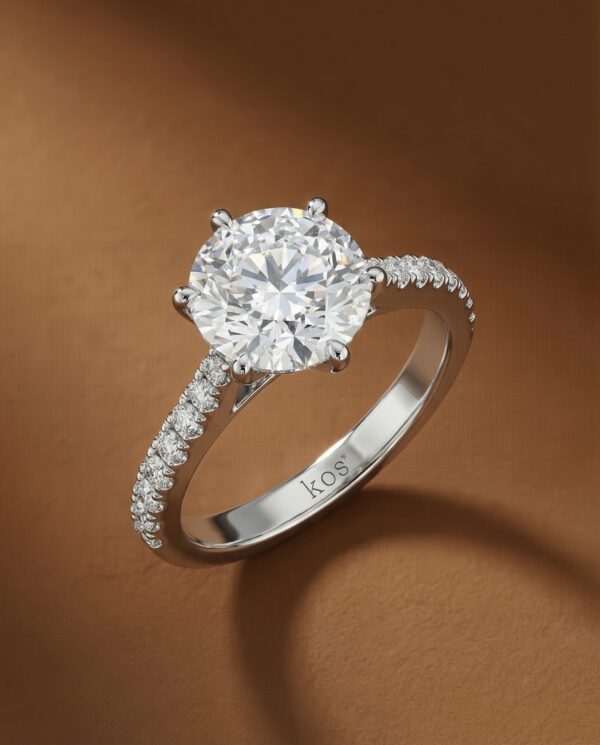 แหวนหมั้นเพชรแท้-6-หนามเตย-Lillian-Round-Brilliant