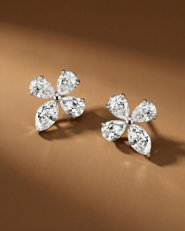 ต่างหูเพชร Mixed Shape Floral Earrings