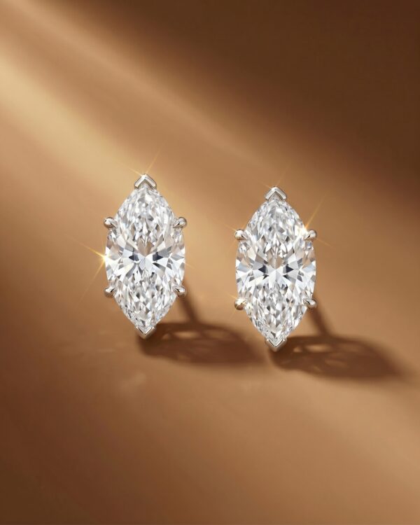 ต่างหูติดหู เพชร Marquise