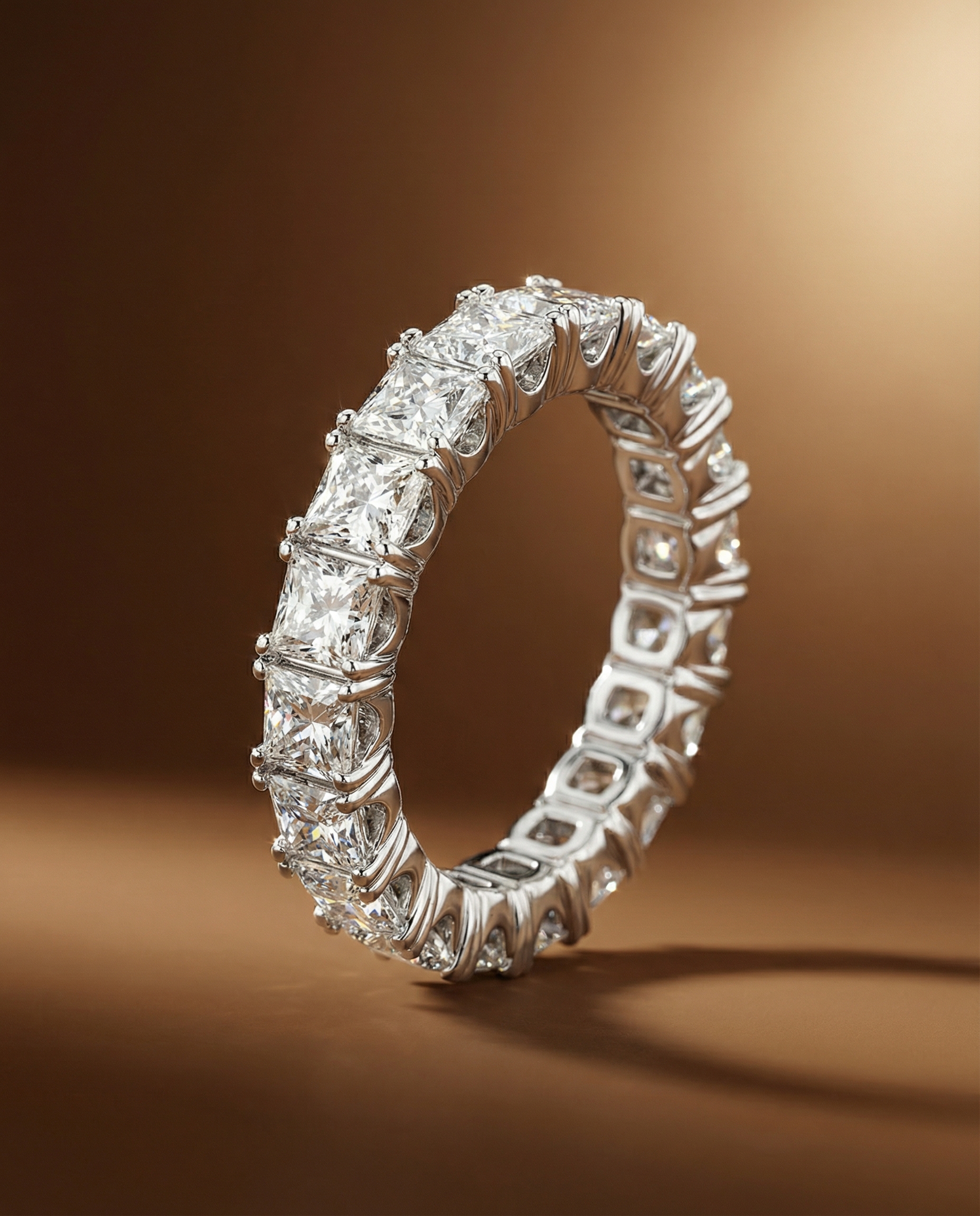 แหวนเพชรรอบนิ้ว เพชรทรง Princess