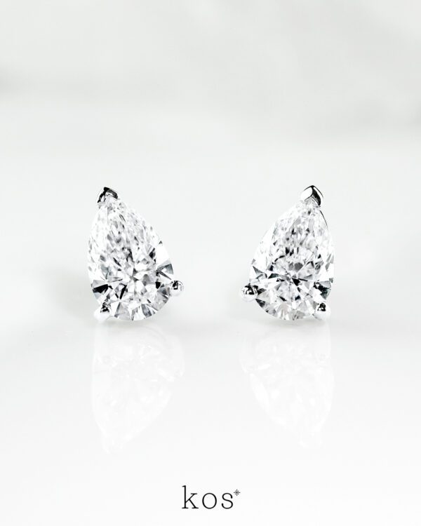 ต่างหู Pear Stud Earrings