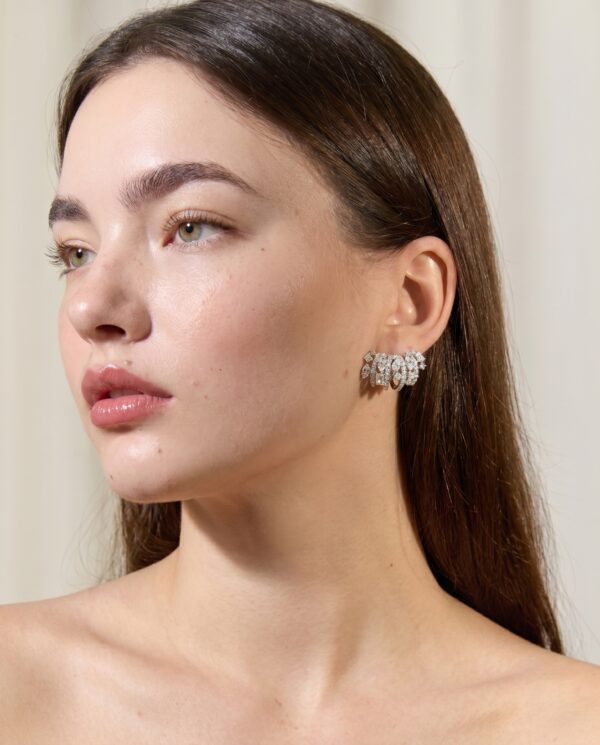 ต่างหูเพชร Bella Hoop Earrings