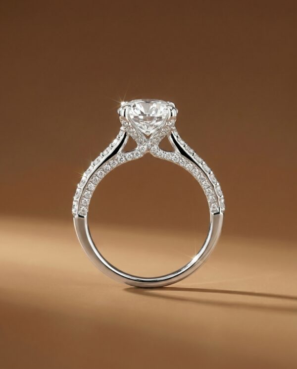 แหวนเพชรกลม Betty Round Brilliant Ring