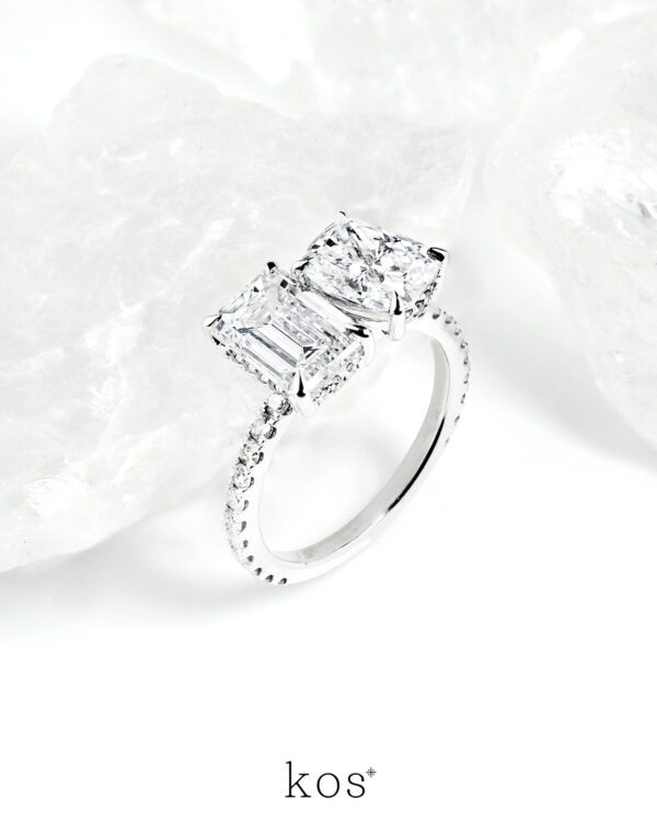 Toi et Moi Ring (Emerald Cut & Long Cushion)