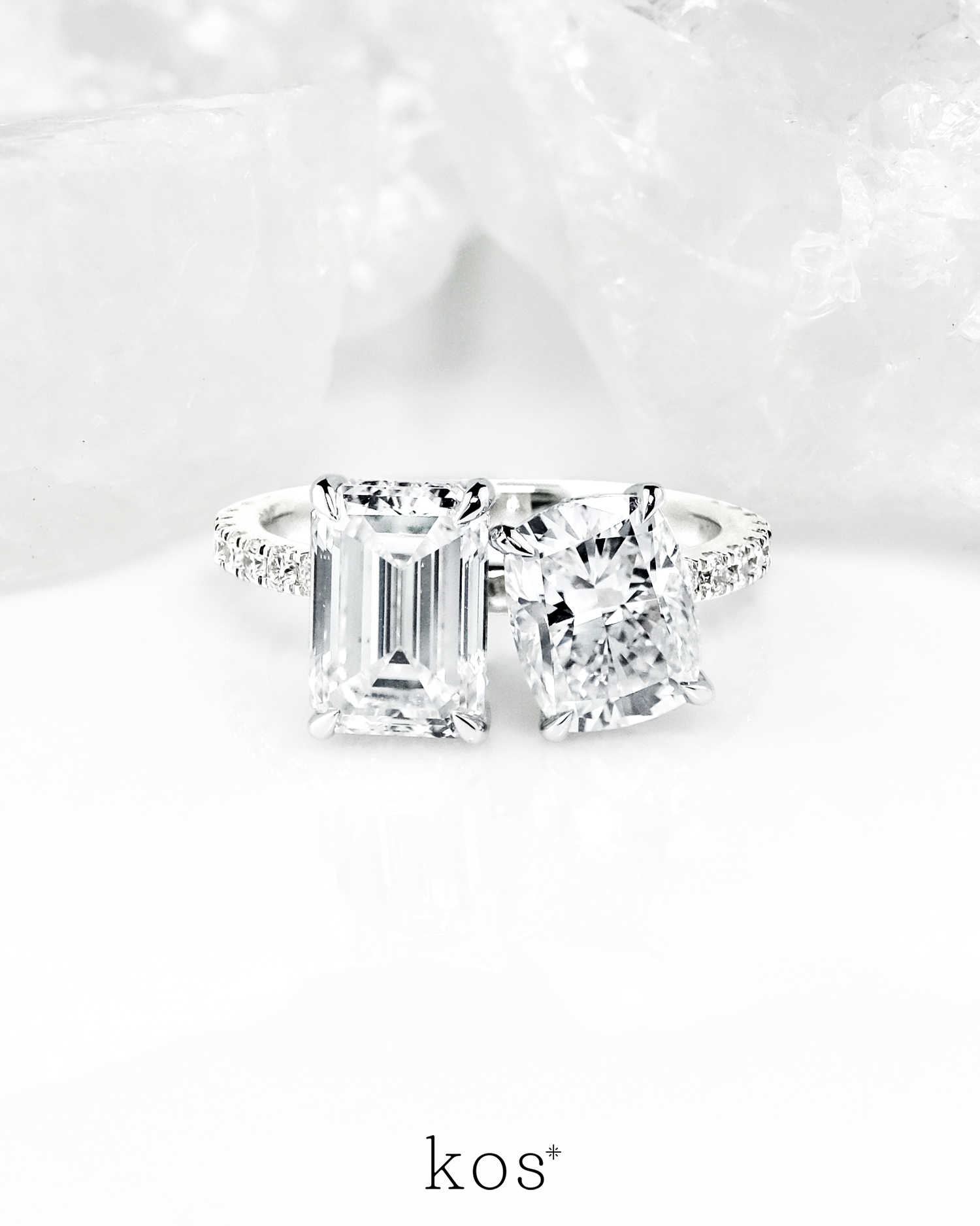 Toi et Moi Ring (Emerald Cut & Long Cushion)