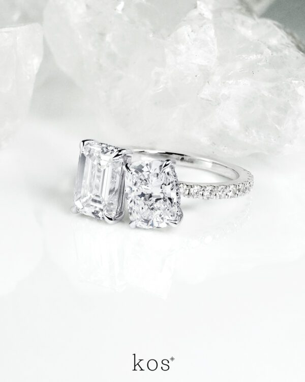 Toi et Moi Ring (Emerald Cut & Long Cushion)