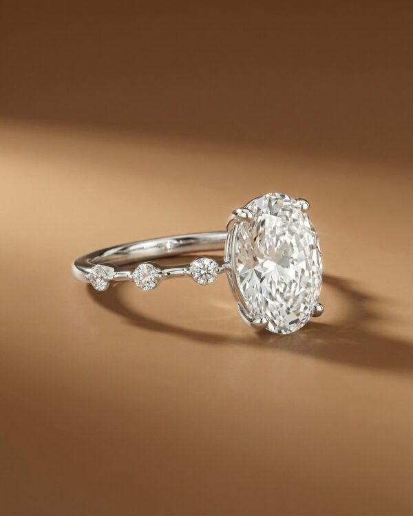 แหวนหมั้น-เพชรทรงวงรี-Oval-Cut-ก้าน-polka dot