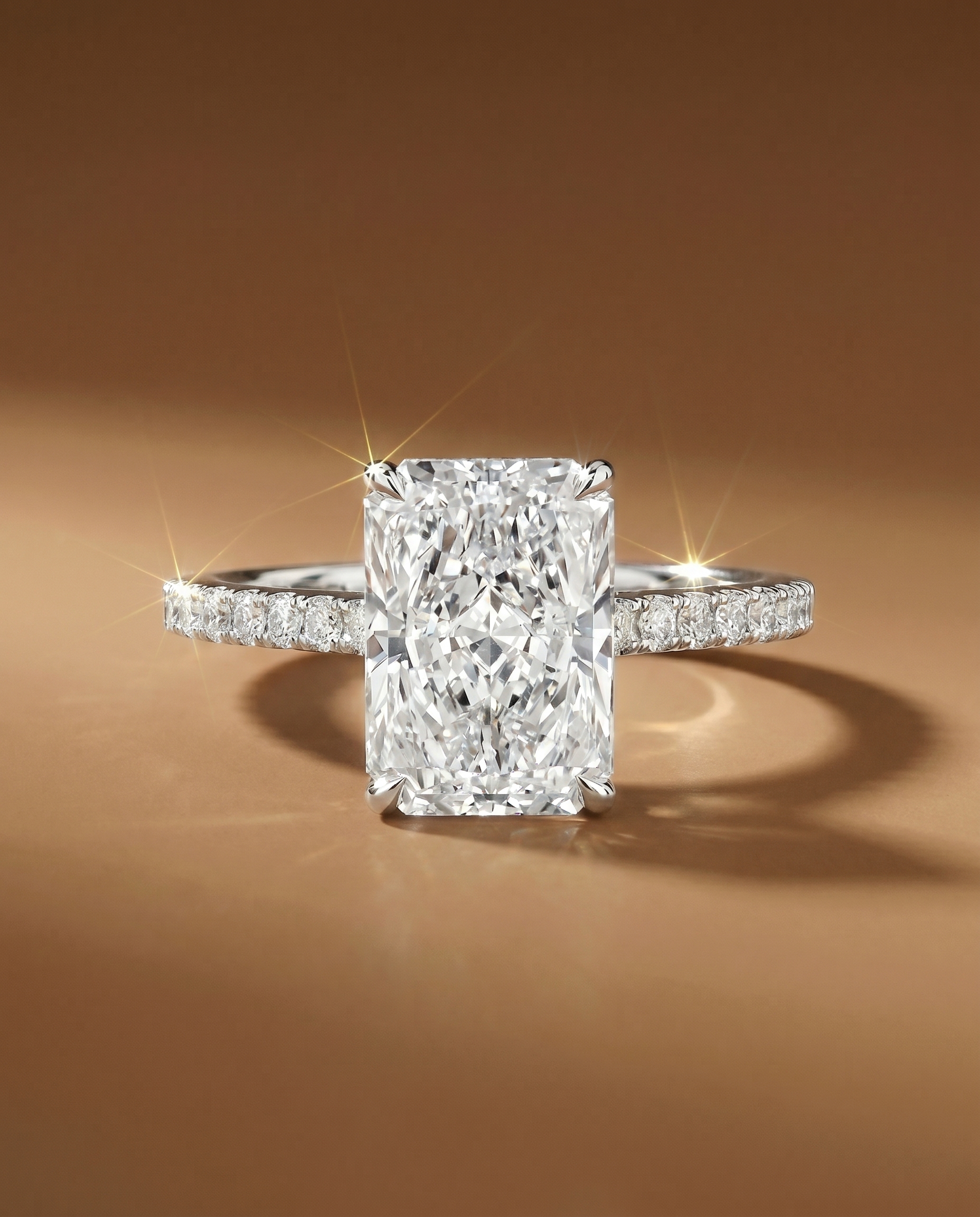 แหวนเพชร The Iris Radiant Diamond Ring