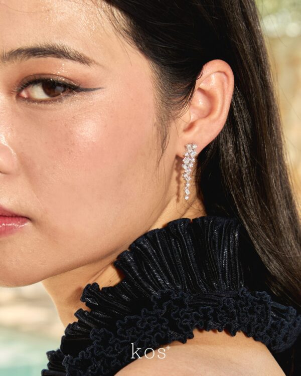 ต่างหูเพชร Taylor Dangling Earrings