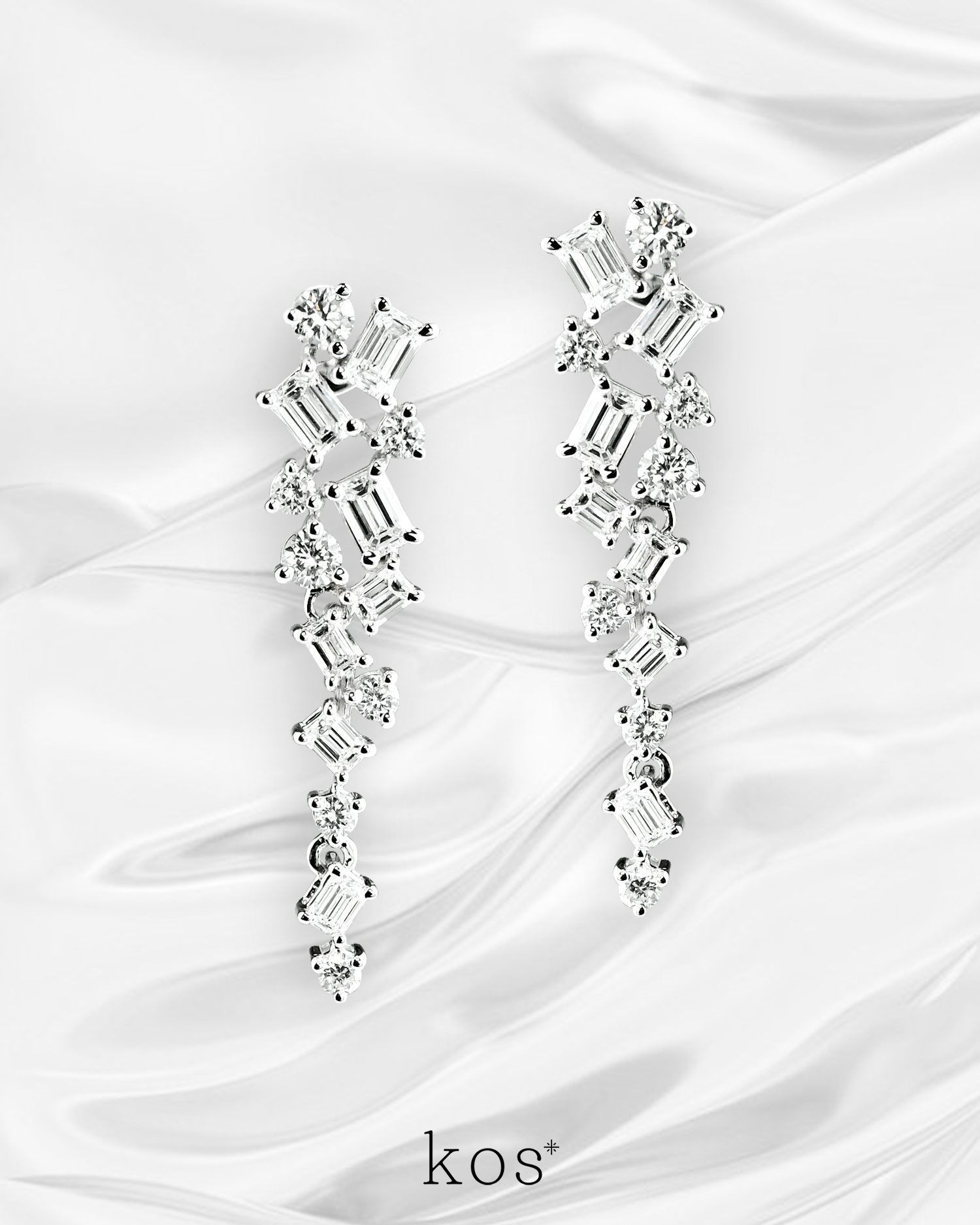 ต่างหูเพชร Taylor Dangling Earrings
