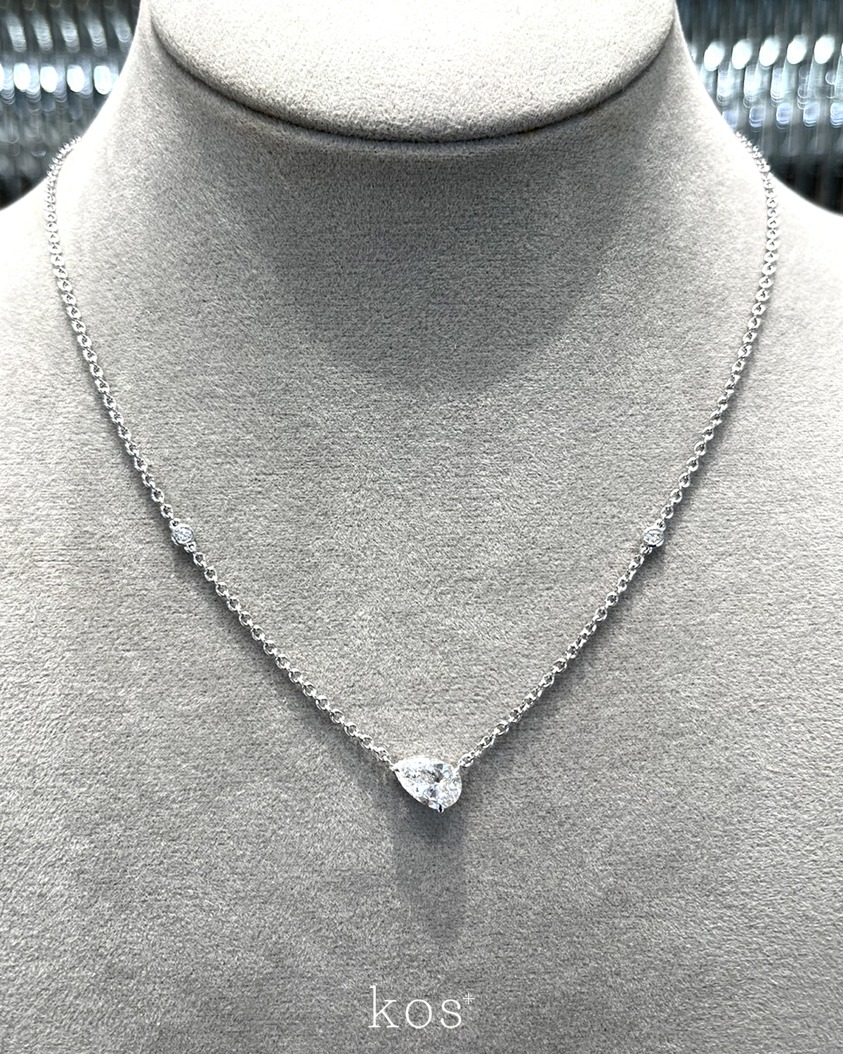 สร้อยคอจี้เพชรหยดน้ำ