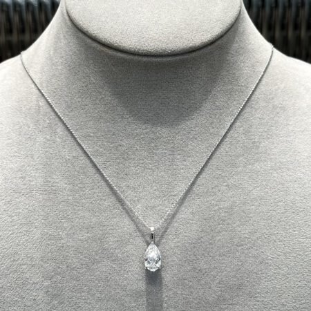 สร้อยจี้เพชรหยดน้ำ