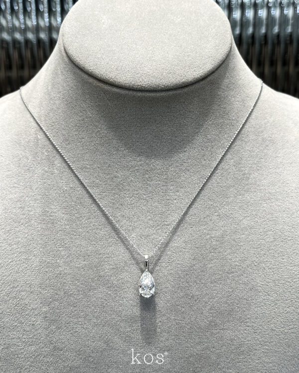 สร้อยจี้เพชรหยดน้ำ