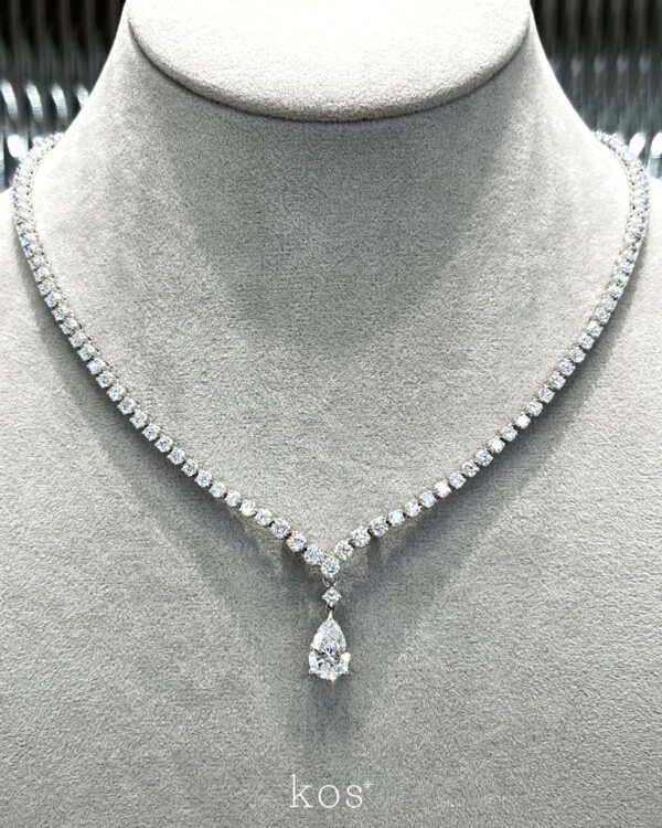 สร้อยคอเพชรเทนนิส V-shape พร้อมจี้เพชรหยดน้ำ