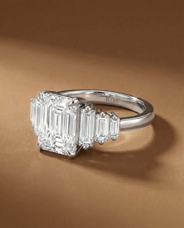 แหวนเพชร-Emerald-Cut-ดีไซน์-Step-down-kos-jewelry