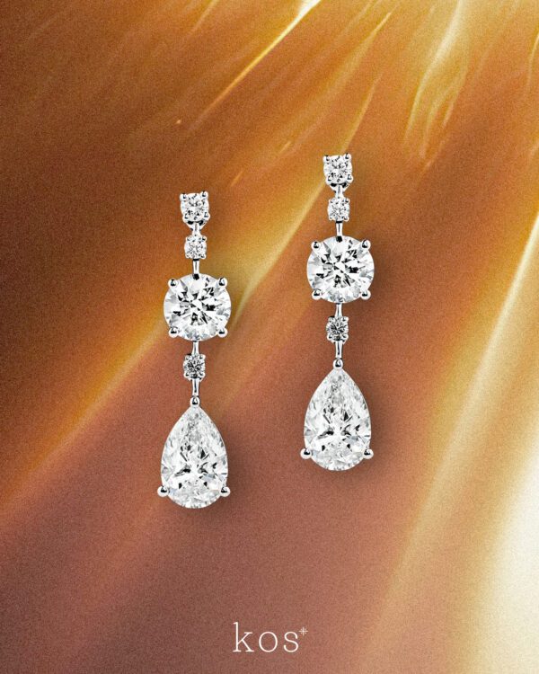 ต่างหูเพชร The "Everlasting Glow" Earrings
