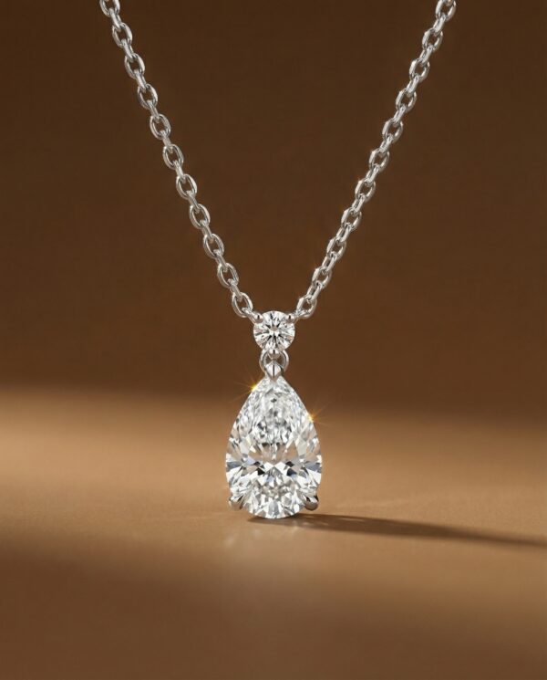 สร้อยคอจี้เพชรหยดน้ำ