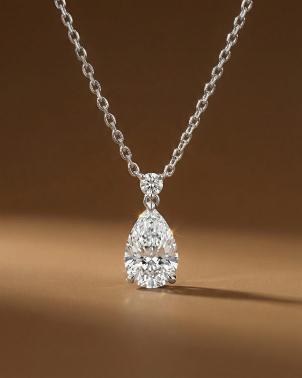 สร้อยคอจี้เพชรหยดน้ำ