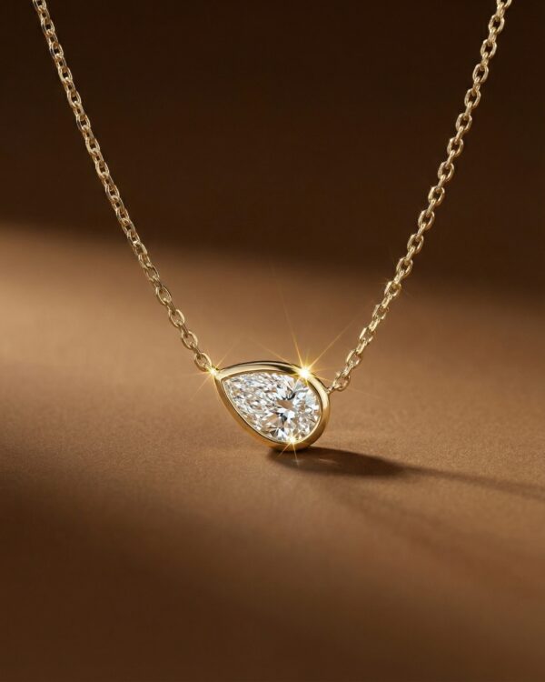 สร้อยเพชรจี้หยดน้ำ ตัวเรือนฝังหุ้ม สีทอง