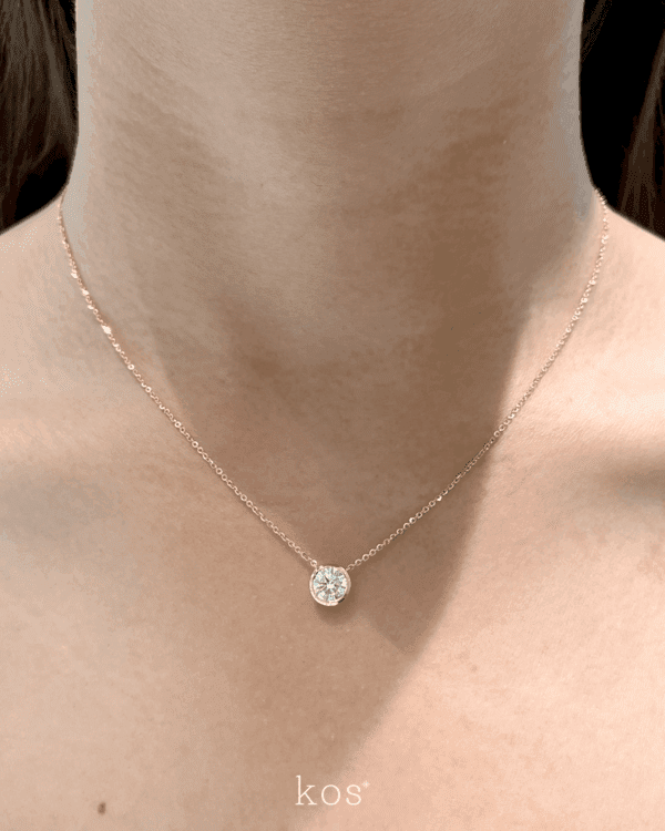 สร้อยเพชรแท้เม็ดเดี่ยว Round Brilliant Cut ฝังหุ้ม Bezel Setting ตัวเรือนทองคำ