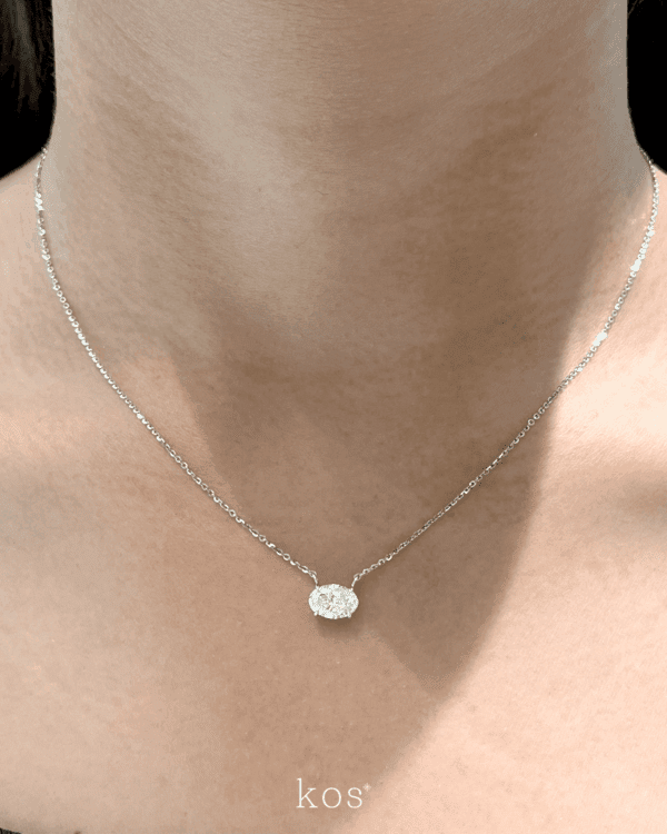 สร้อยเพชรแท้เม็ดเดี่ยว Solitaire Oval Cut Diamond ตัวเรือนทองขาว