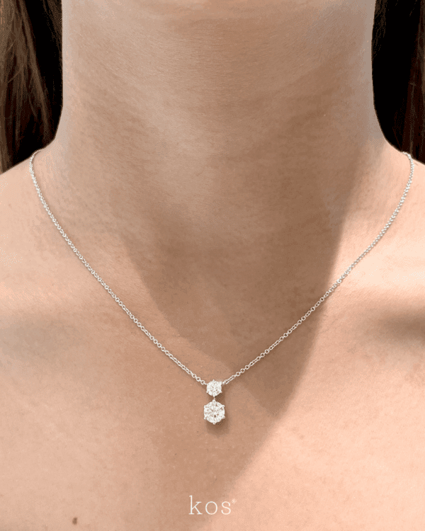 สร้อยคอจี้เพชร 2 เม็ด Round Cut Diamond ตัวเรือนทองขาว