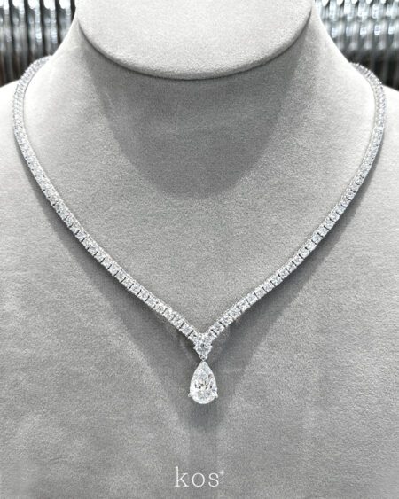 สร้อยคอเพชรเทนนิส V-shape พร้อมจี้เพชรหยดน้ำ