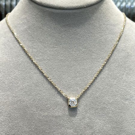 สร้อยเพชรแท้เม็ดเดี่ยว Asscher Cut Solitaire ฝังหุ้ม Bezel Setting ตัวเรือนทอง