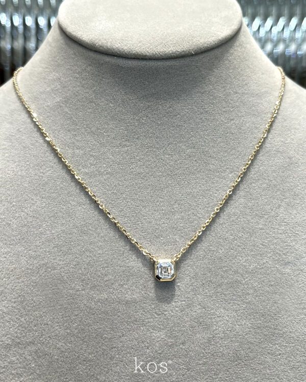 สร้อยเพชรแท้เม็ดเดี่ยว Asscher Cut Solitaire ฝังหุ้ม Bezel Setting ตัวเรือนทอง