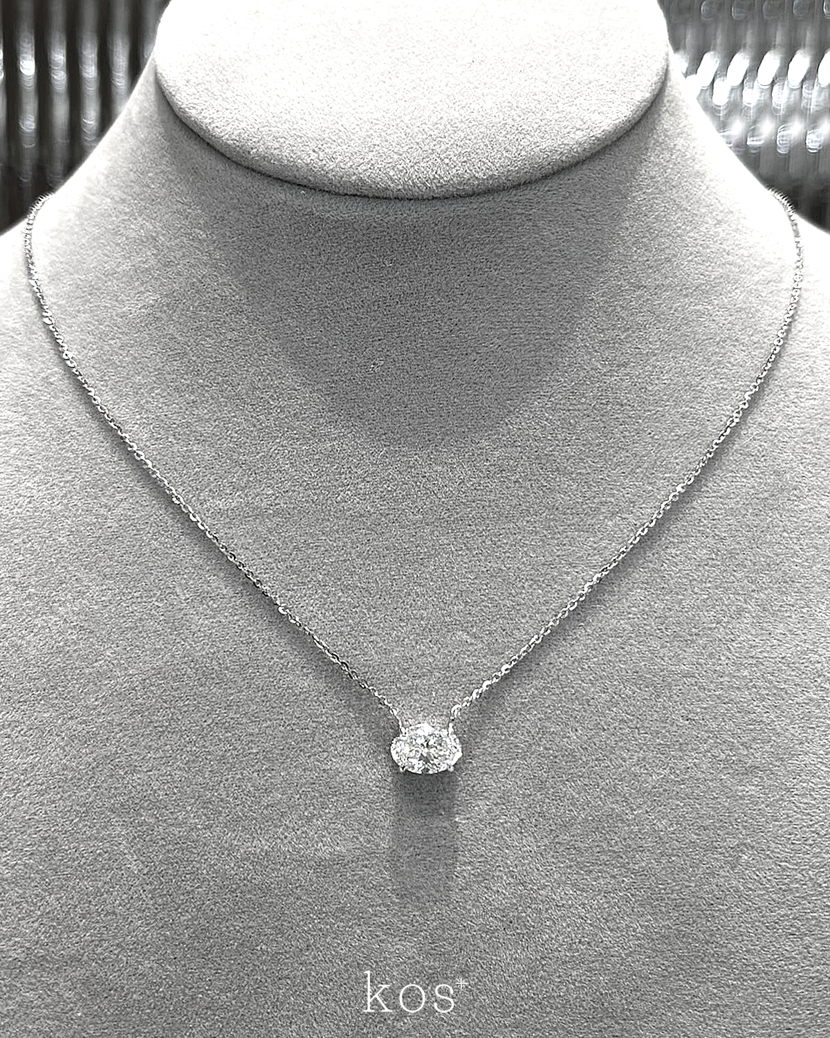 สร้อยเพชรแท้เม็ดเดี่ยว Solitaire Oval Cut Diamond ตัวเรือนทองขาว