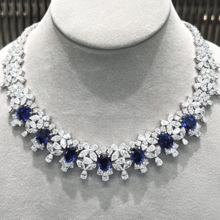 สร้อยคอเพชรแท้ประดับพลอยไพลินสีน้ำเงิน