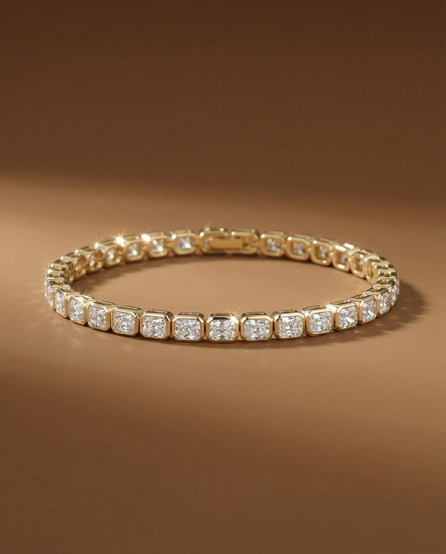 สร้อยข้อมือเพชร Tennis Bracelet ดีไซน์ Bezel Setting สี Yellow Gold