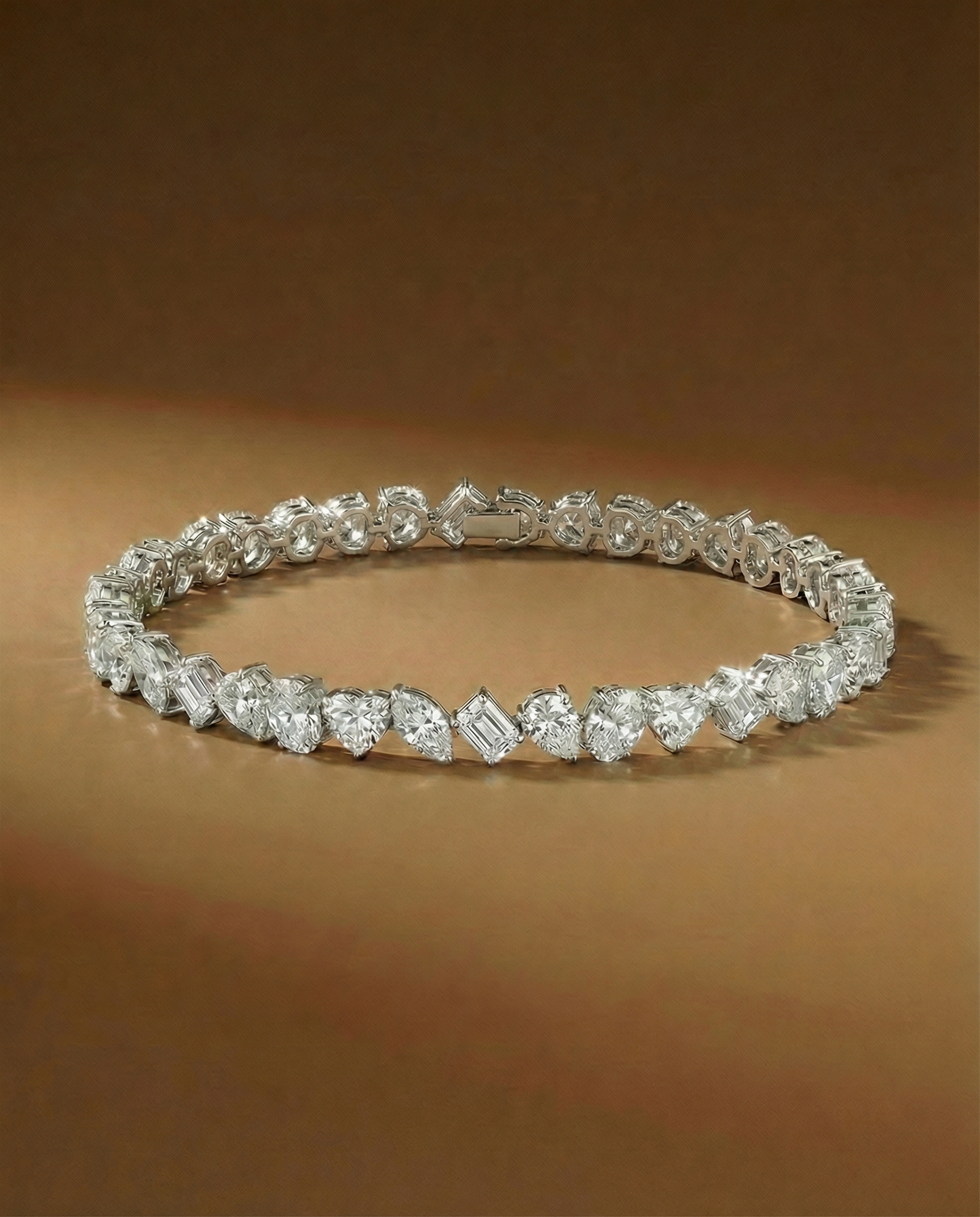 สร้อยข้อมือเพชรแท้-Mixed-Cut-Diamond-Bracelet