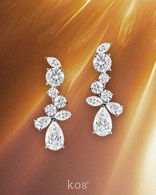 ต่างหูเพชรแท้ดีไซน์เจ้าสาว Amata Dangling Earrings จาก KOS Jewelry เพชรทรงหยดน้ำและมาร์คีส์แบบห้อยระย้า สำหรับงานแต่งงานหรู