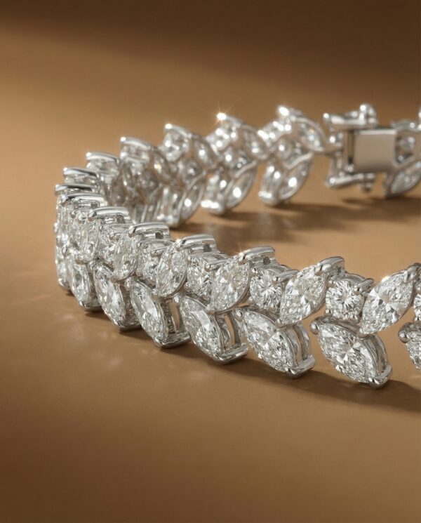 สร้อยข้อมือเพชรแฟนซี เพชรมาคีและเพชรกลม