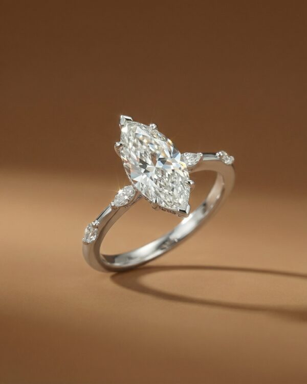 หวนหมั้นเพชรทรงมาร์คีส์-Marquise-Cut-Diamond-Engagement-Ring-ดีไซน์หรูหรา