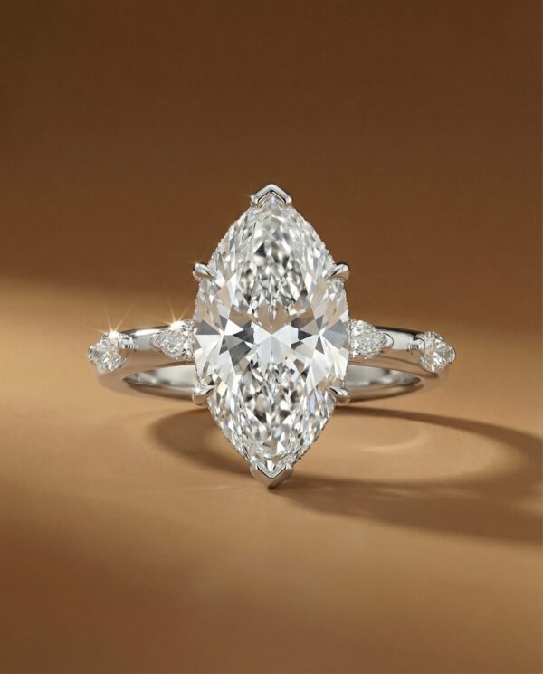 หวนหมั้นเพชรทรงมาร์คีส์-Marquise-Cut-Diamond-Engagement-Ring-ดีไซน์หรูหรา