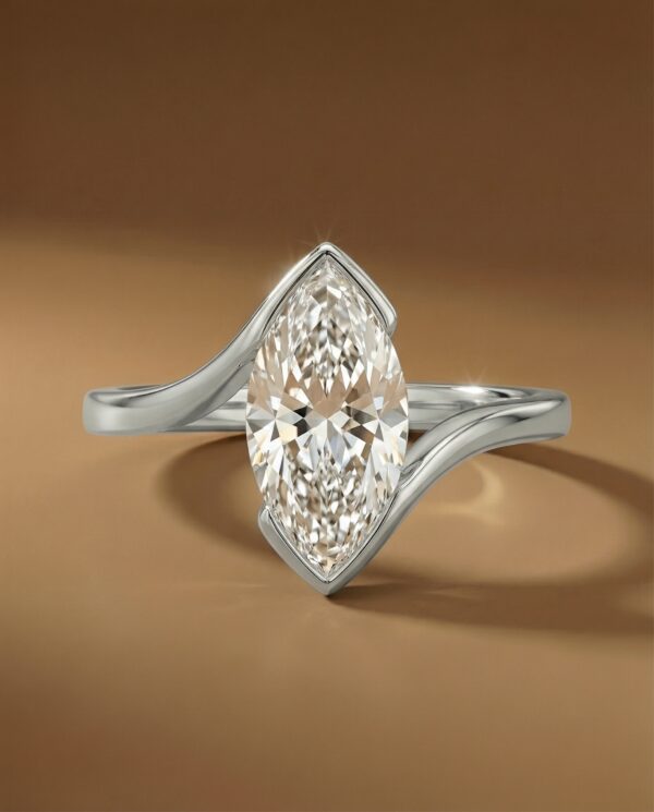 แหวนเพชร-Marquise-ดีไซน์ทันสมัย-ทองคำขาว