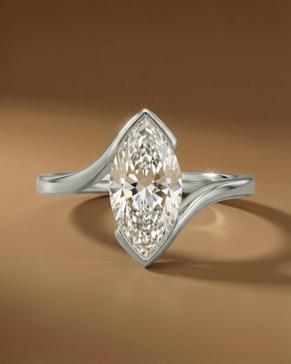 แหวนเพชร-Marquise-ดีไซน์ทันสมัย-ทองคำขาว