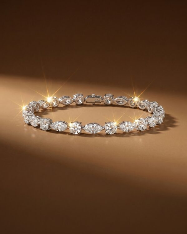 สร้อยข้อมือเพชรแท้สลับทรง Round และ Marquise Cut Tennis Bracelet ตัวเรือนทองขาว