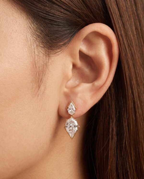ต่างหูเพชรทรงระยะ เพชรทรง Pear Step Cut Diamond
