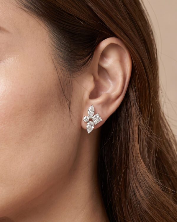 ต่างหูเพชรติดหู Stud Earrings ทรงแฟนซีคัต สไตล์ Everyday Look