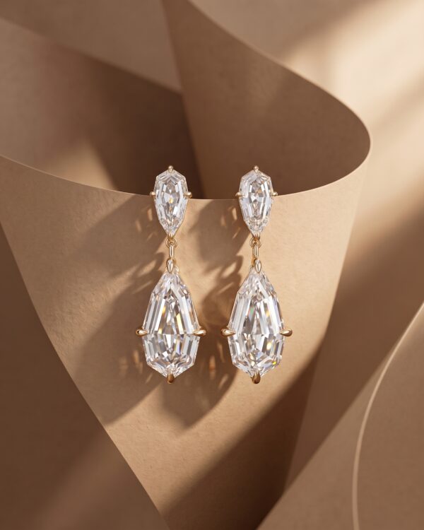 ต่างหูเพชรระย้า ทรง Pear Step Cut